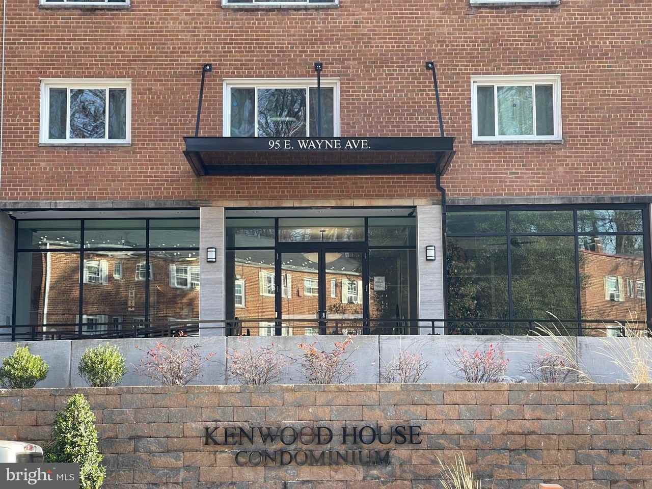 95 E Wayne Ave #309