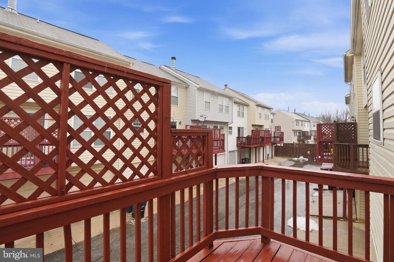 13815 Churchville Dr - Photo 4 of 24