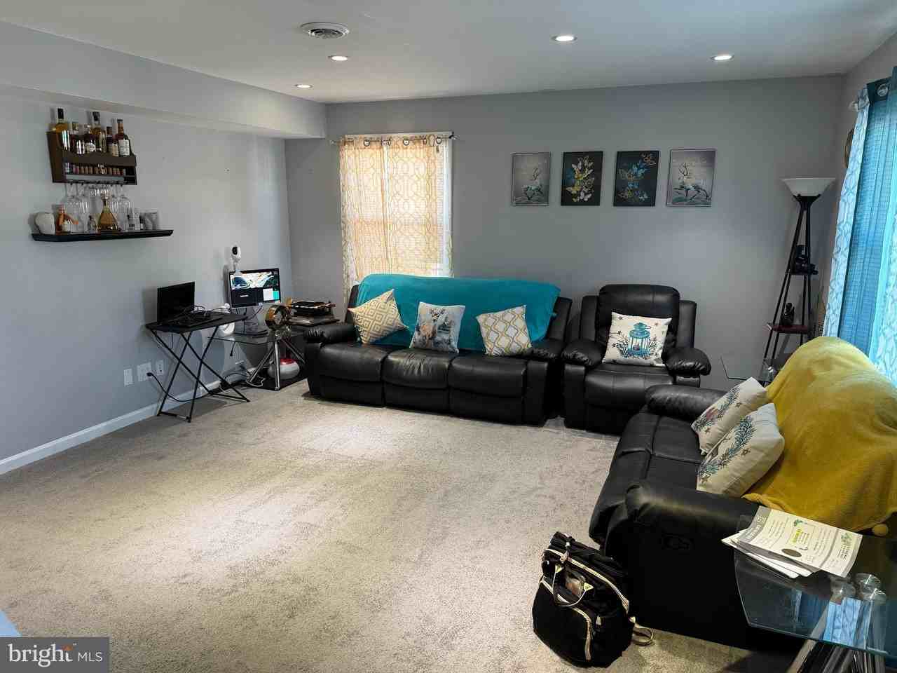 127 Dory Ct - Photo 4 of 16