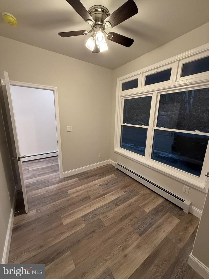 1383 Friedensburg Rd Unit C - Photo 5 of 12