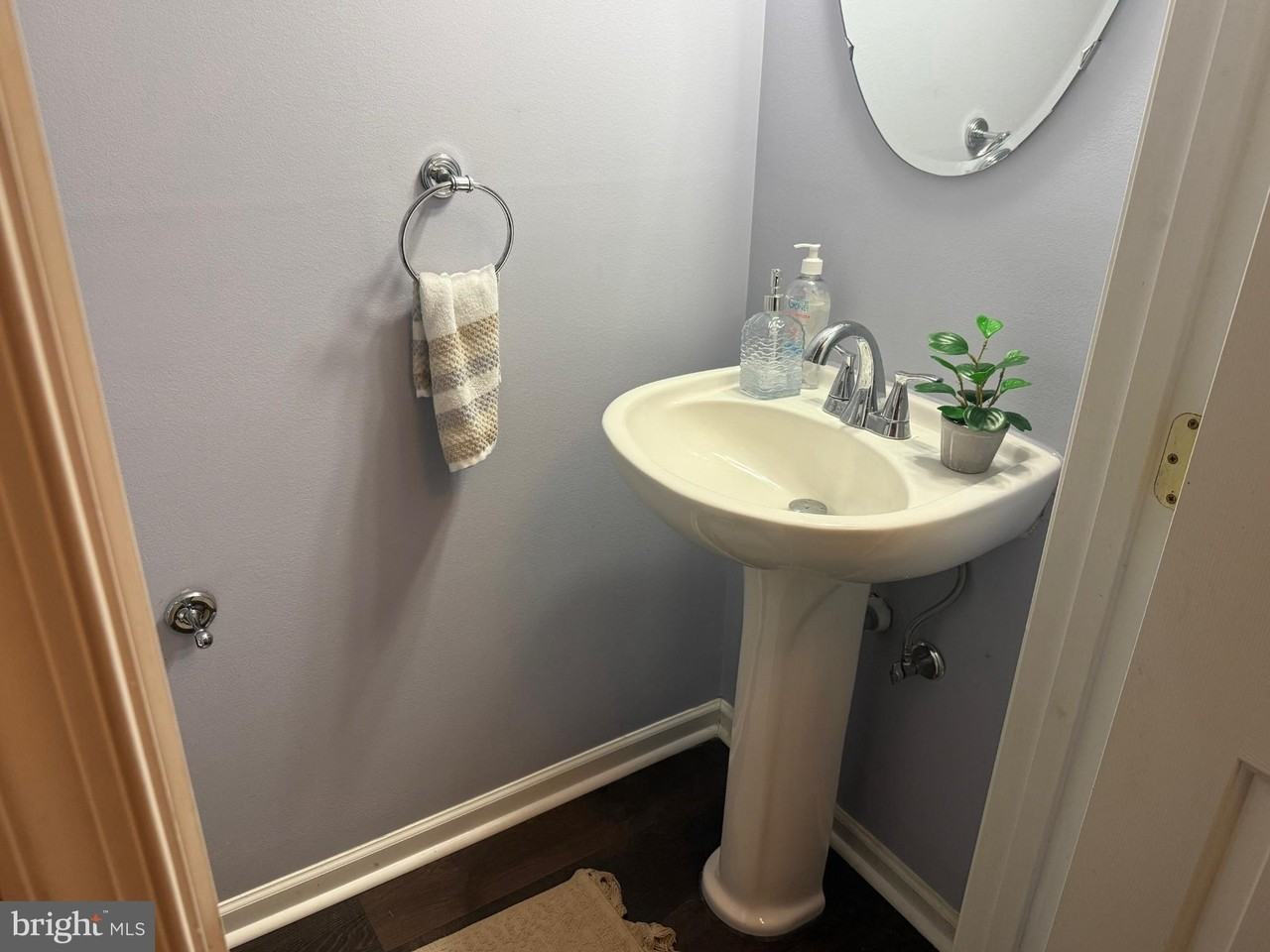 259 Windsor Ct - Photo 5 of 27