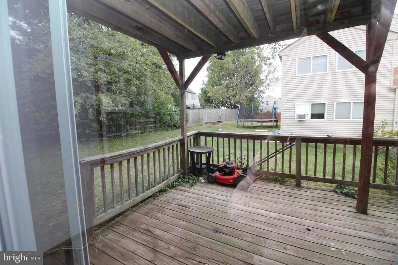 214 Spring House Ln - Photo 2 of 20