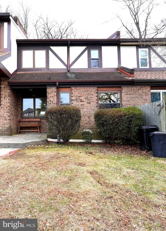 51 Hollybrooke Dr - Photo 2 of 19