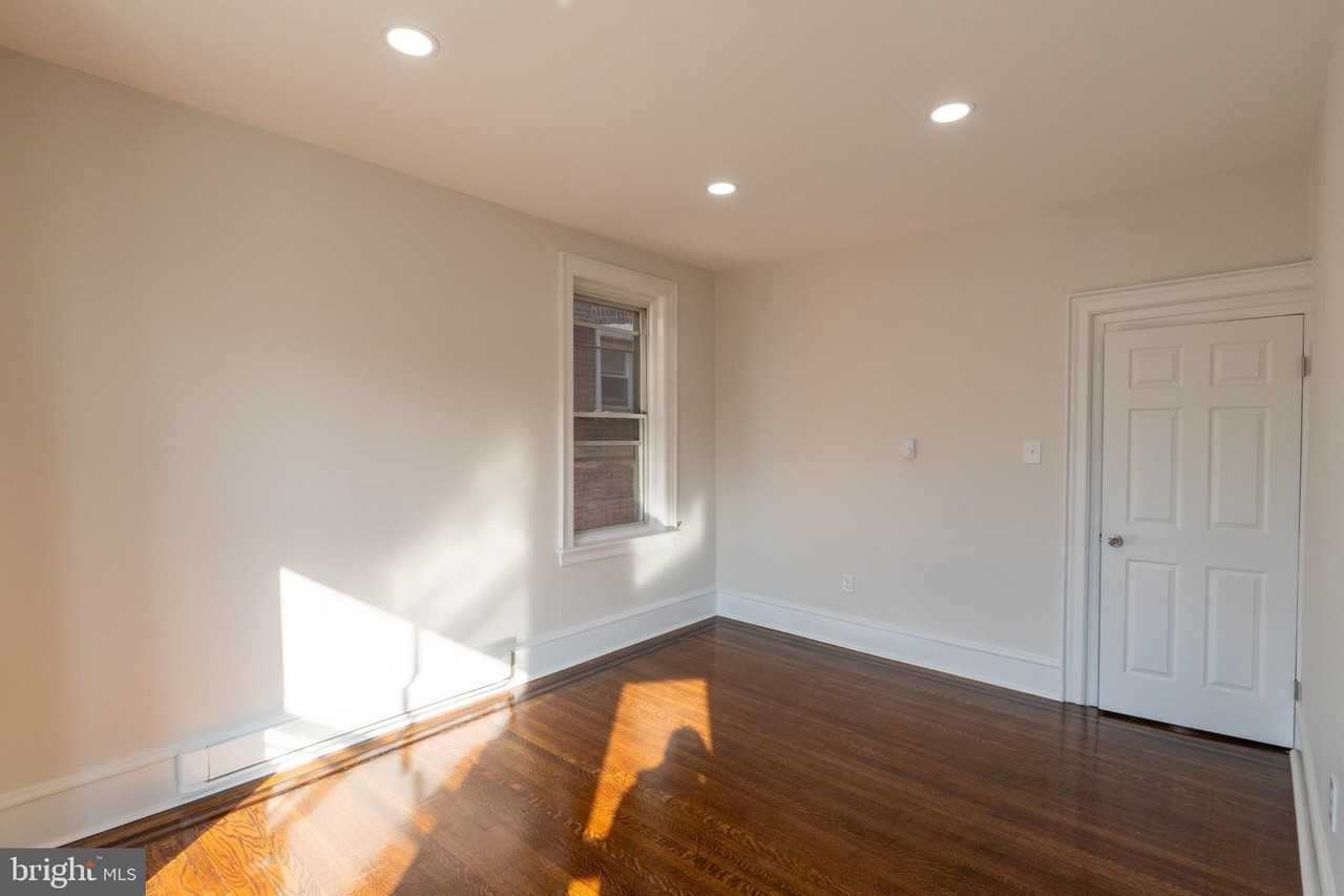 5003 Pine St 2nd Fl - Photo 3 of 15