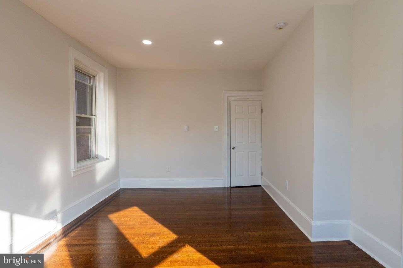 5003 Pine St 2nd Fl - Photo 4 of 15