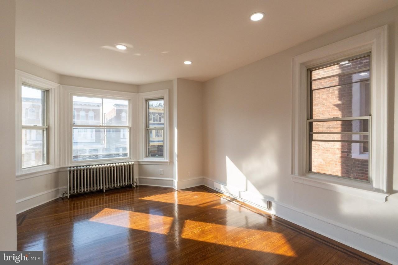 5003 Pine St 2nd Fl - Photo 6 of 15