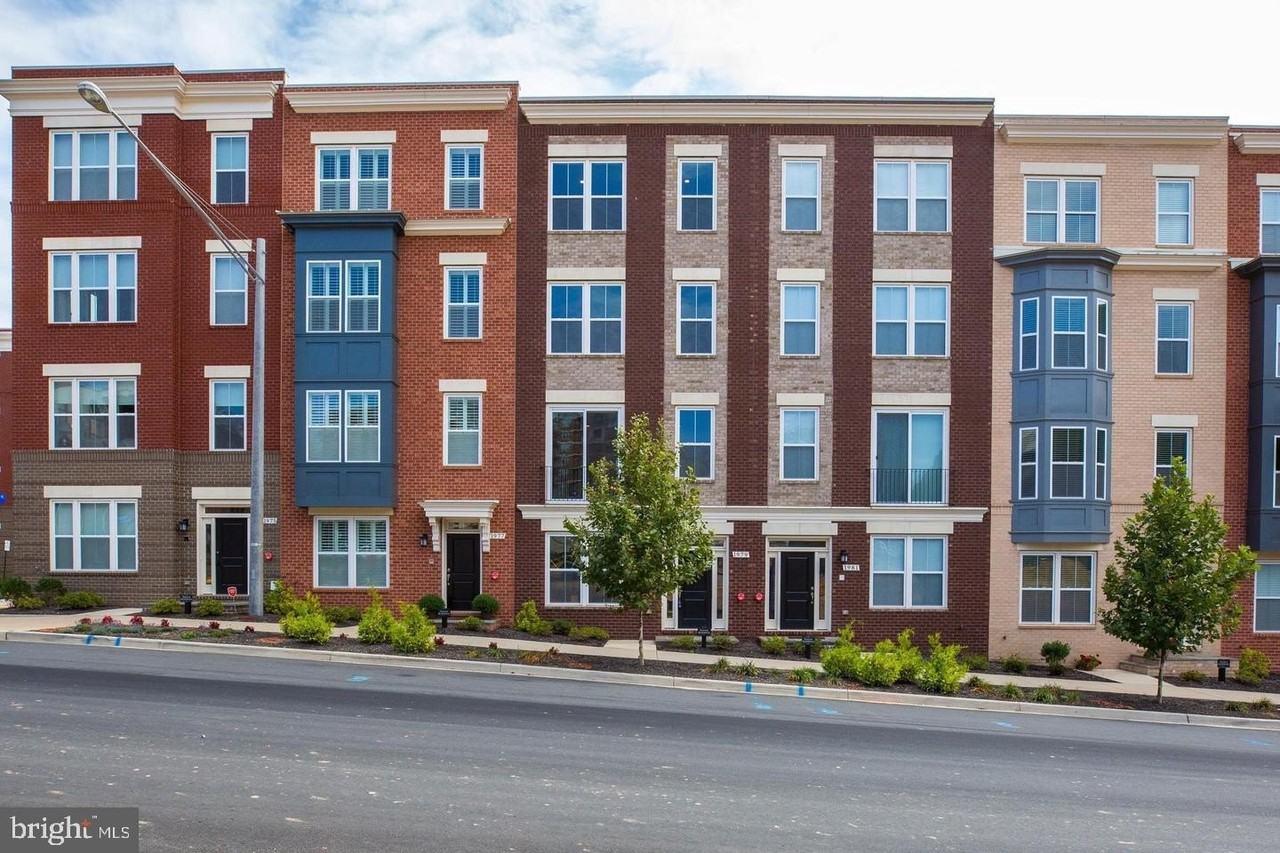 1979 Roland Clarke Pl - Photo 2 of 50