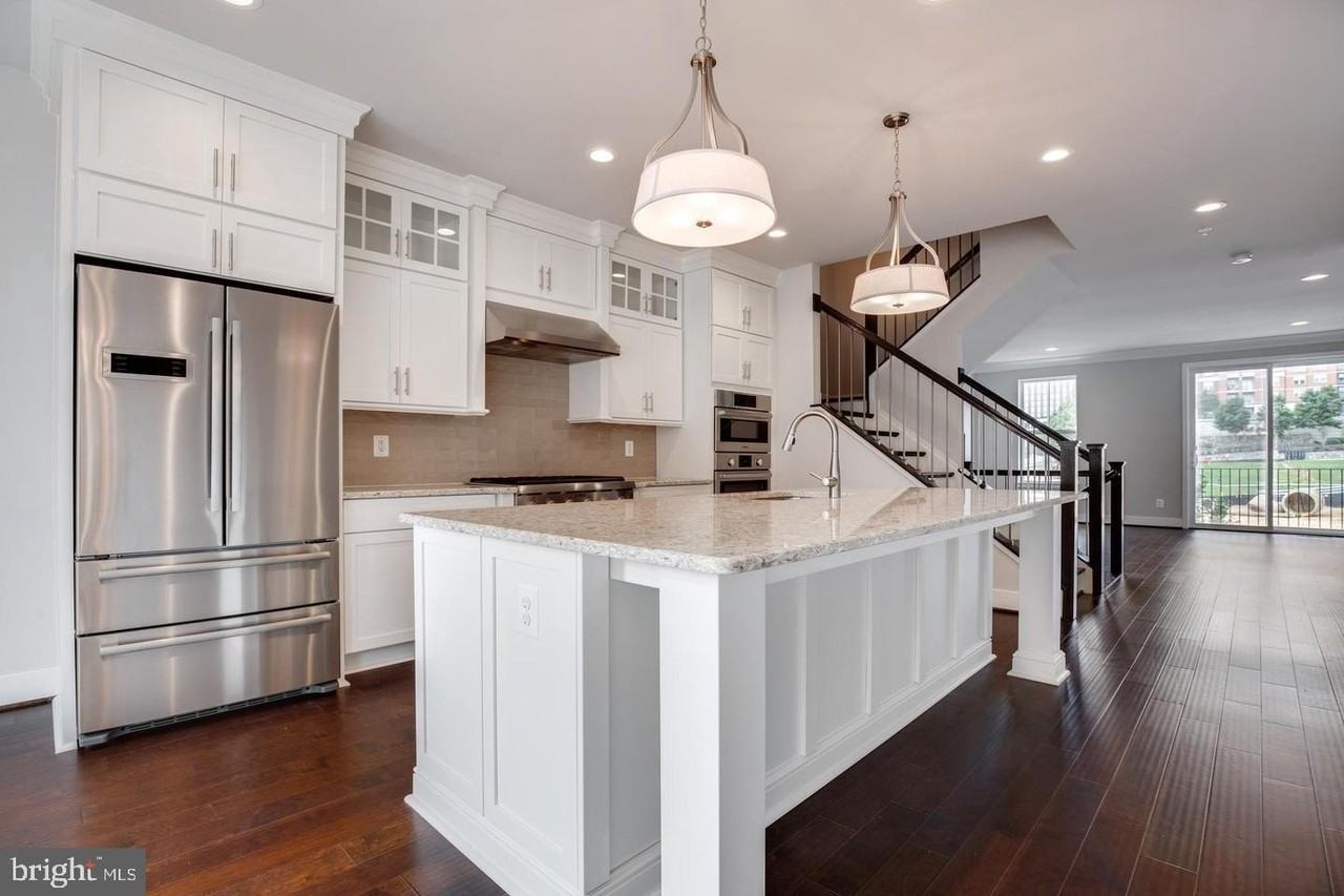 1979 Roland Clarke Pl - Photo 7 of 50