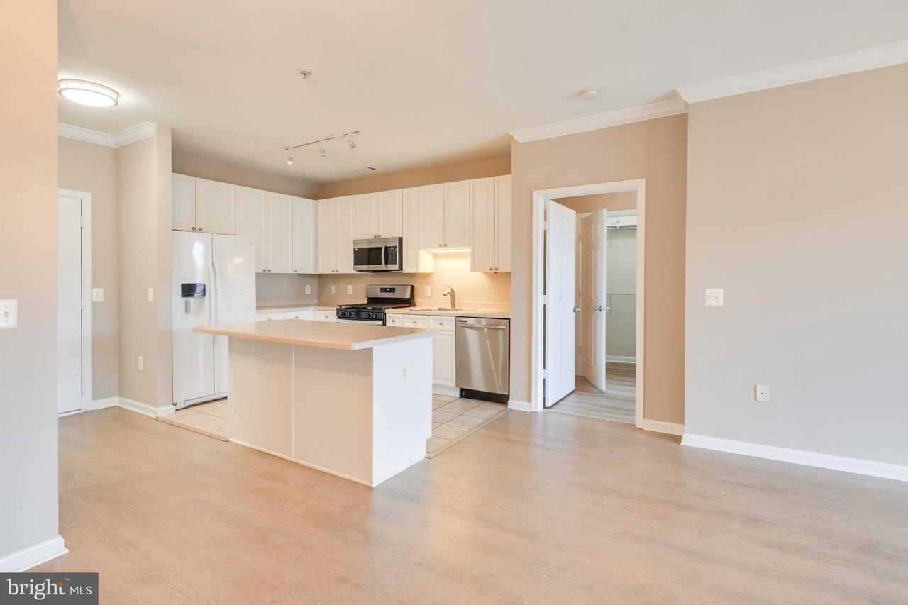 9480 Virginia Center Blvd Unit 308 - Photo 2 of 47