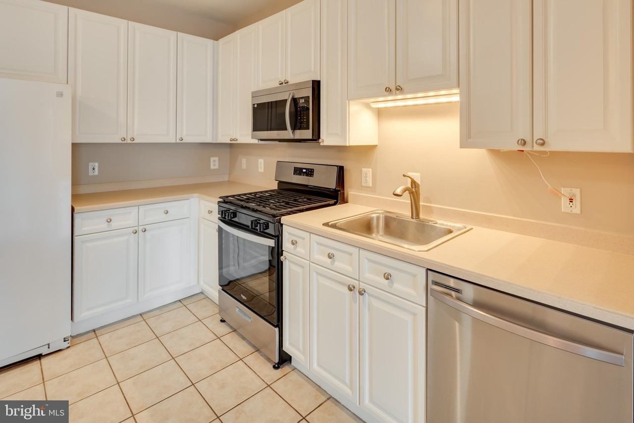 9480 Virginia Center Blvd Unit 308 - Photo 5 of 47