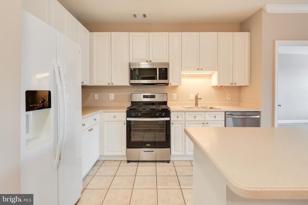 9480 Virginia Center Blvd Unit 308 - Photo 6 of 47