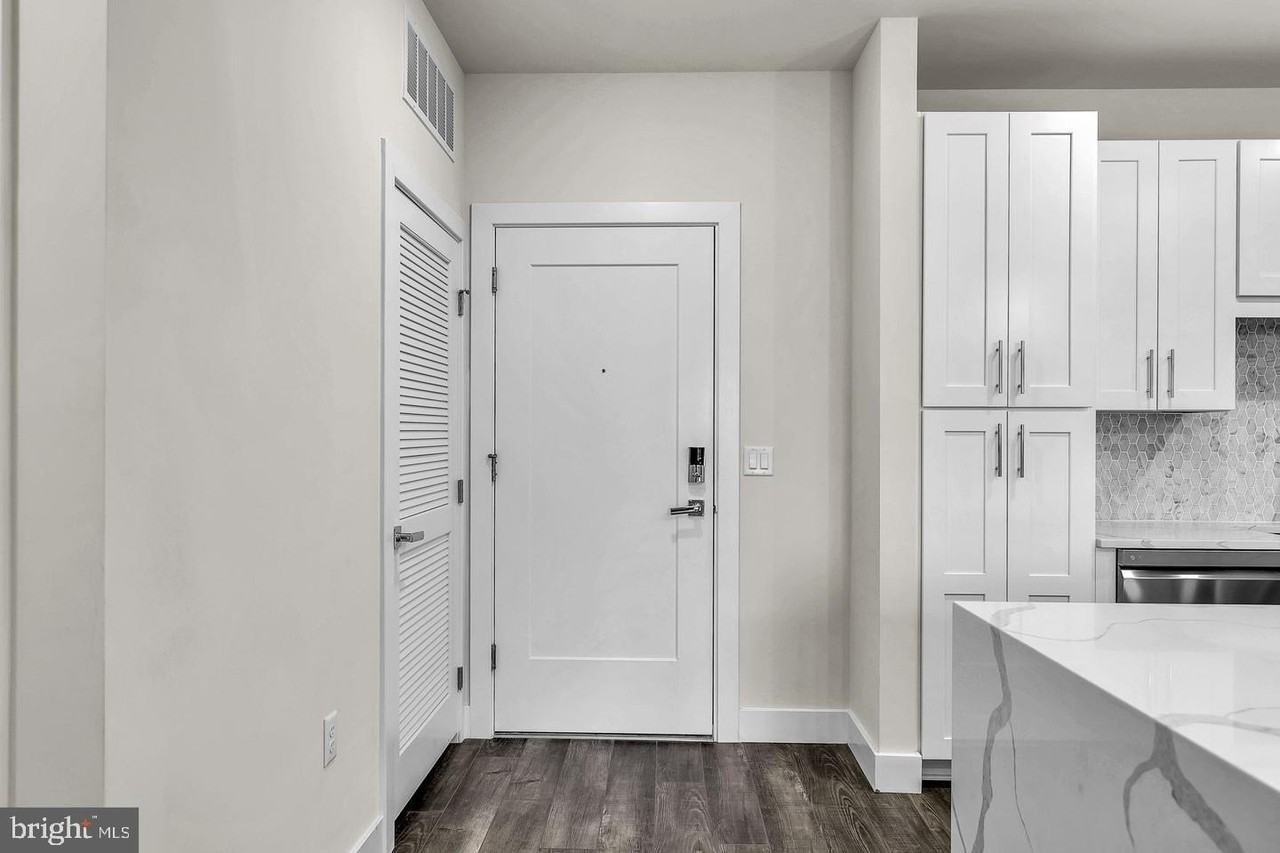 1761 Old Meadow Rd Apt 413 - Photo 2 of 31