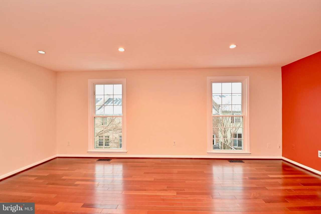 2481 Windbreak Dr - Photo 6 of 36