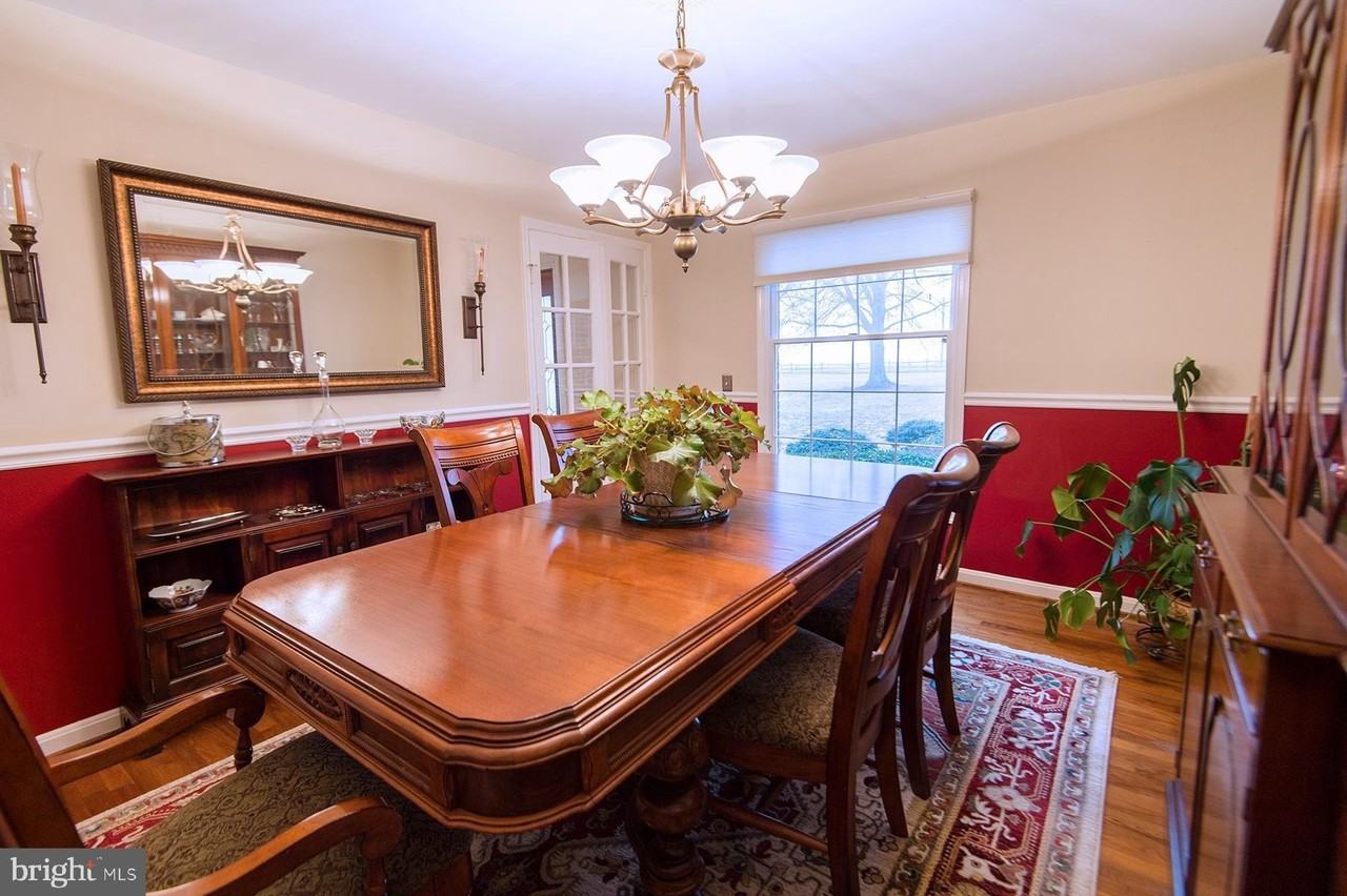 39693 Rocky Ln - Photo 5 of 33