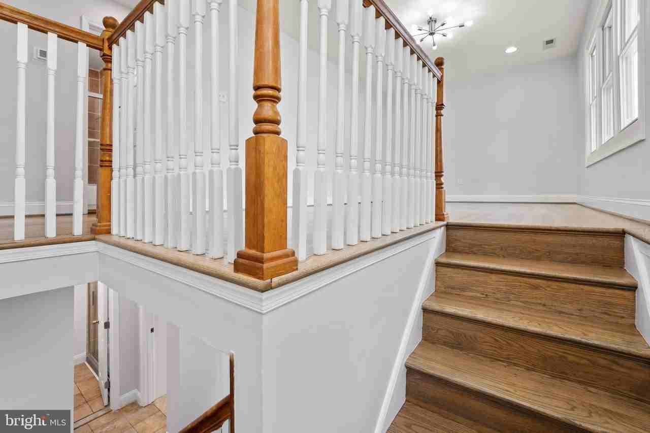 1612 Florida Ave - Photo 2 of 50