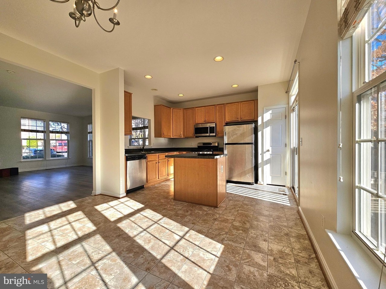 15334 Elizabeth Burbage Loop - Photo 5 of 22