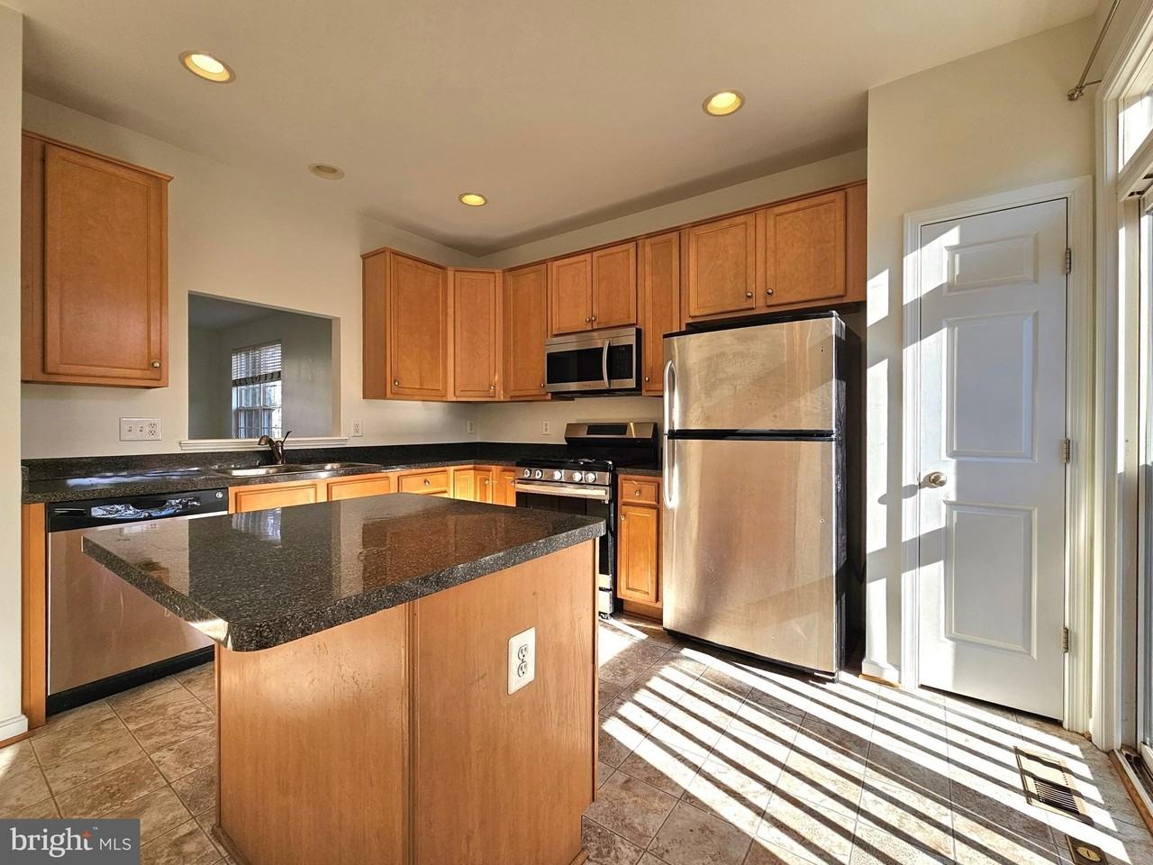 15334 Elizabeth Burbage Loop - Photo 6 of 22