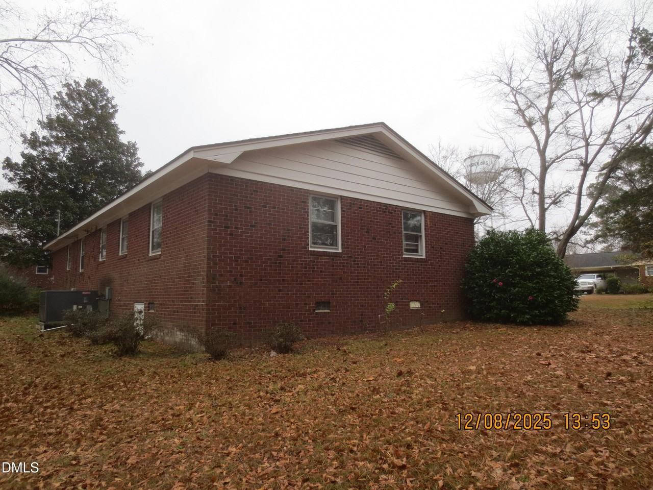 25 North St - Photo 3 of 21