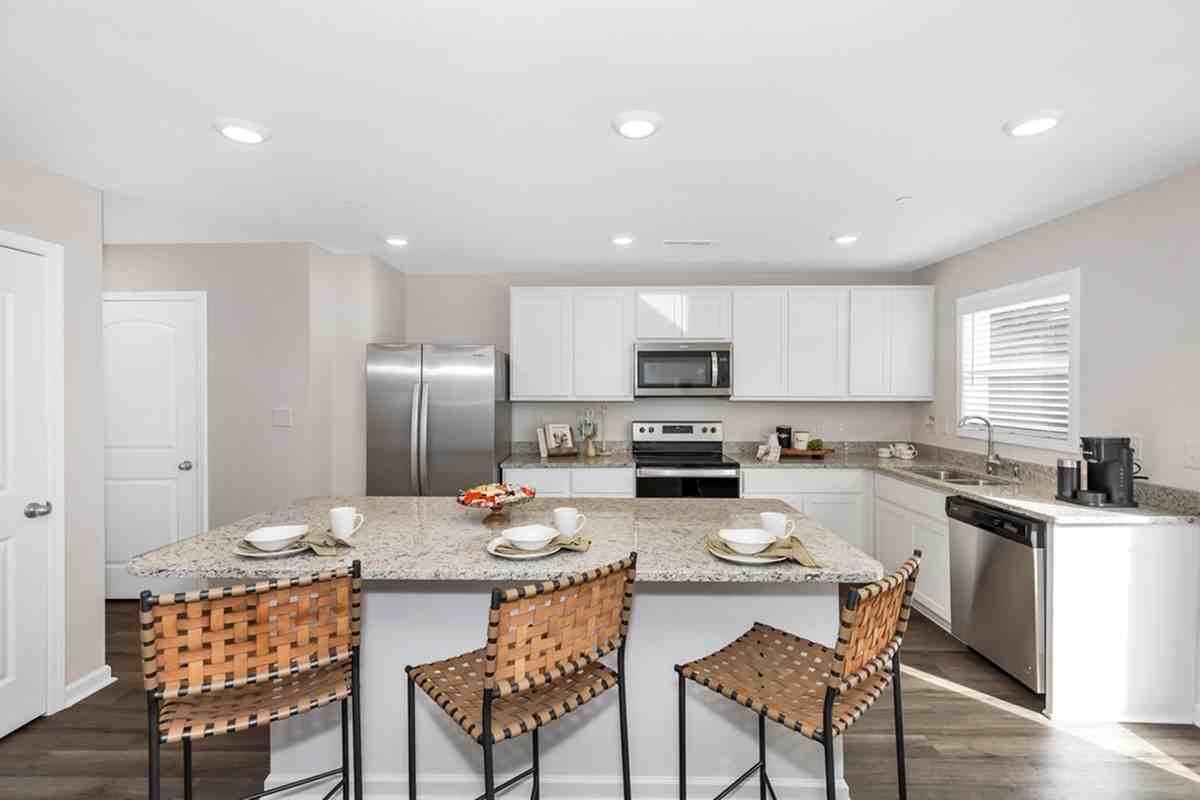 Central Park - Photo 3 of 14