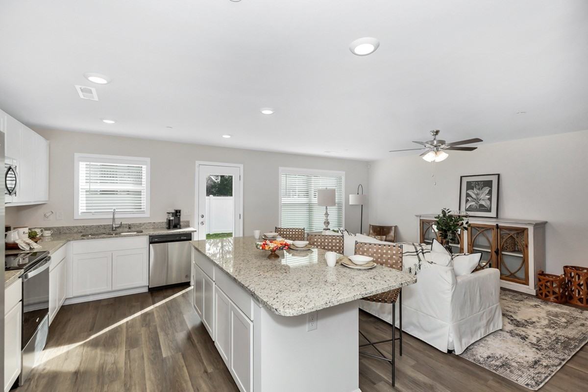 Central Park - Photo 6 of 14