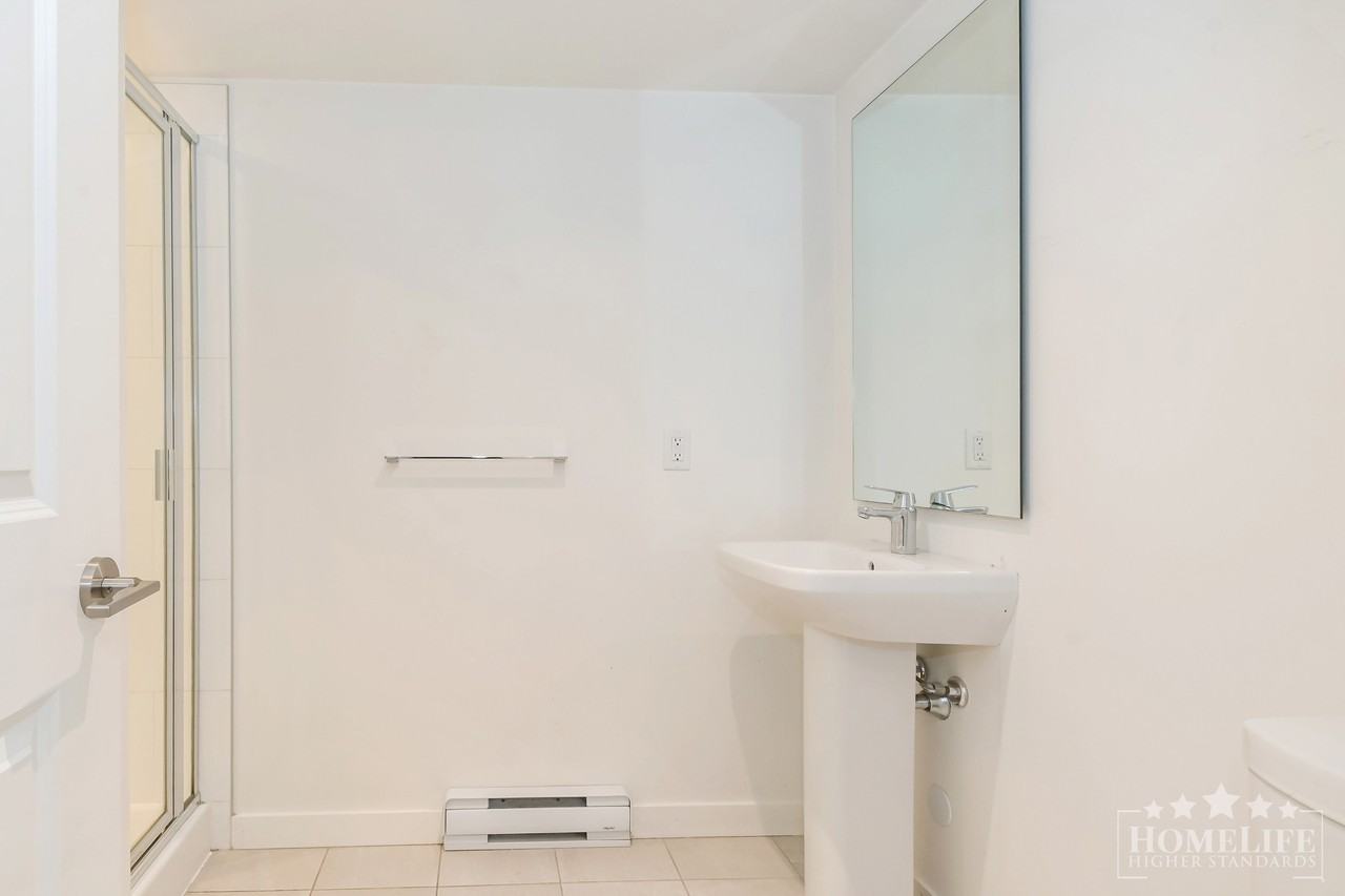 2838 Livingstone Ave - Photo 5 of 17