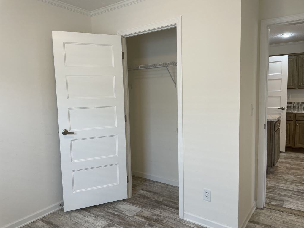 13122 Grape Ave - Photo 5 of 33