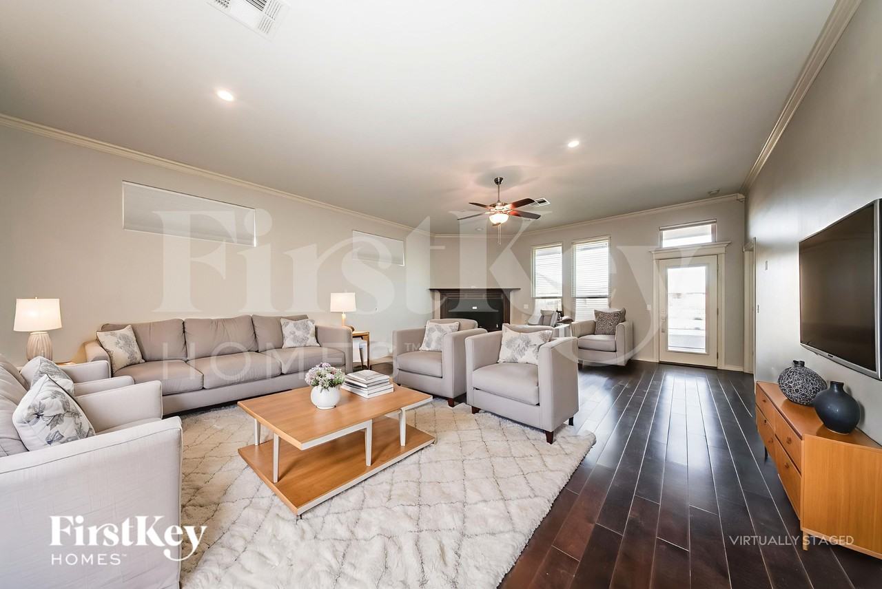 3100 Carnoustie Dr - Photo 4 of 19