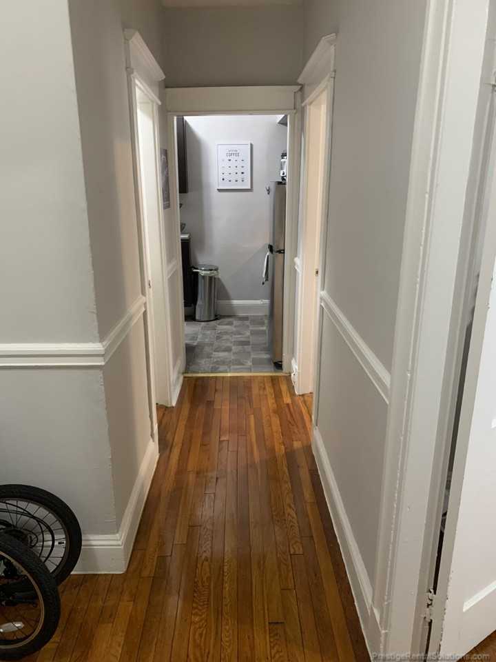 Woodstock Ave. & Kelton St #6 - Photo 4 of 15