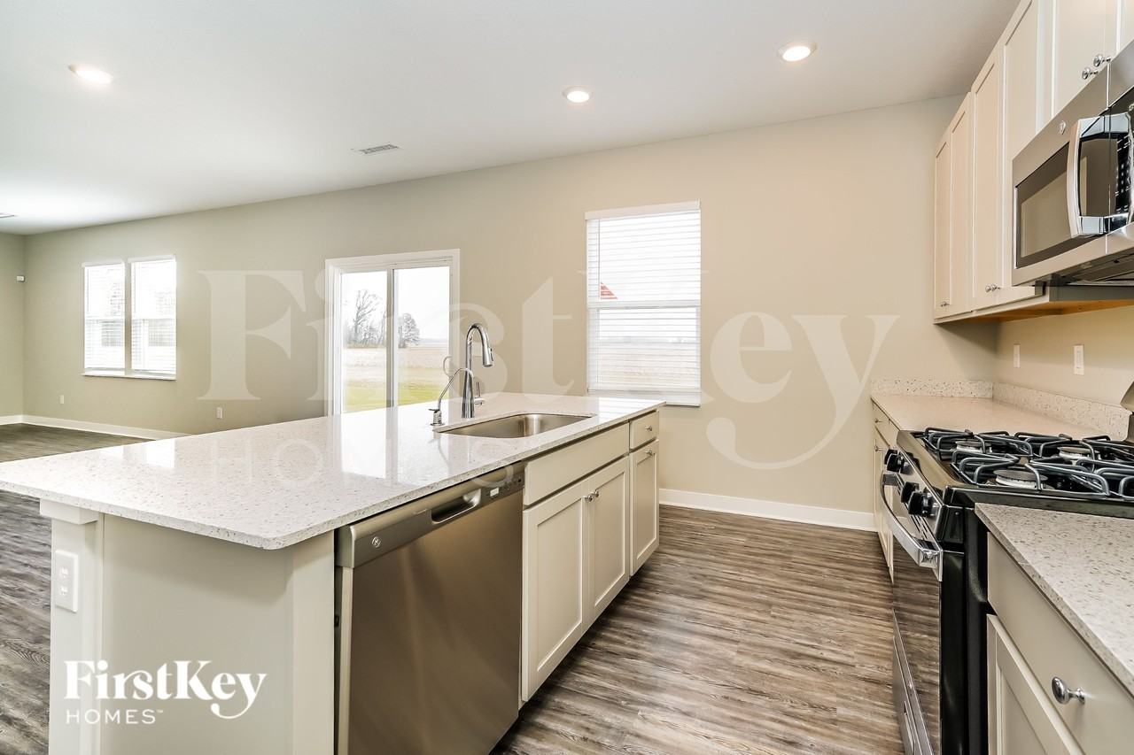 2332 S Carlota Dr - Photo 6 of 15