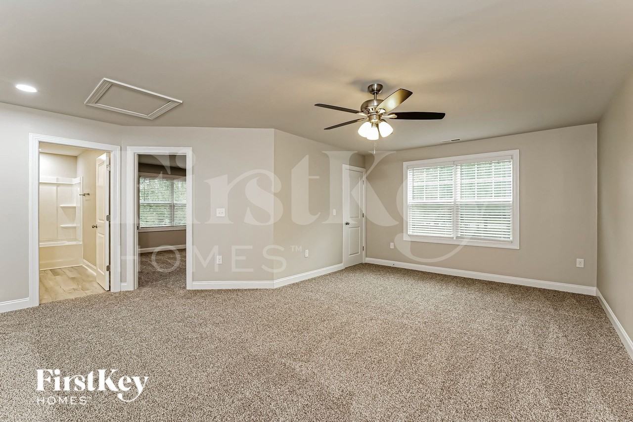 2121 Ledford Rd - Photo 6 of 15