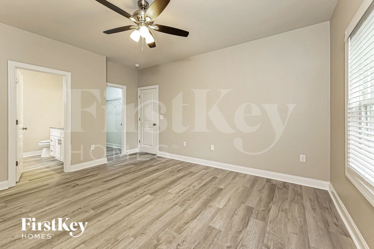 2121 Ledford Rd - Photo 7 of 15