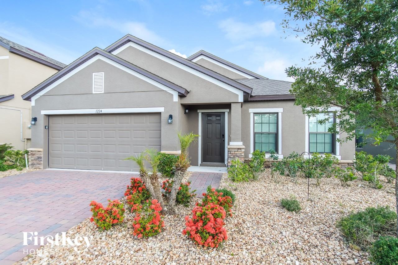 1224 Dillard Dr Se - Photo 2 of 15