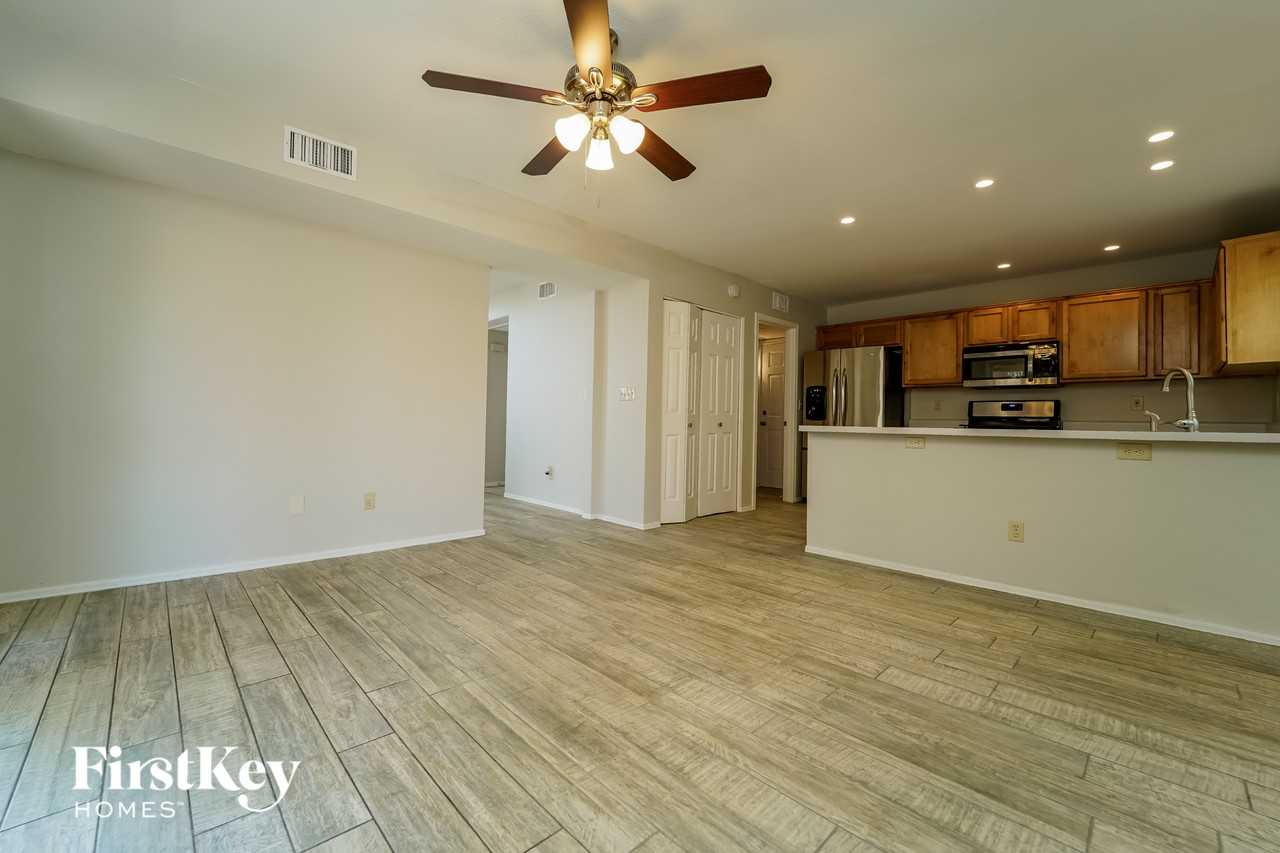 3017 W Sun Ranch Trl - Photo 4 of 15