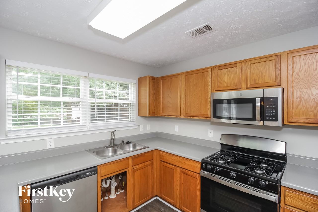 6109 Buck Hollow Dr Nw - Photo 5 of 15