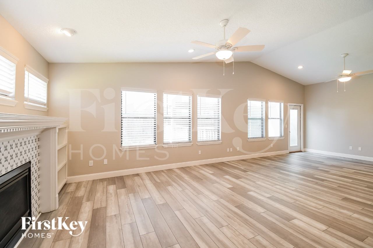 11828 Merganser Way - Photo 4 of 16