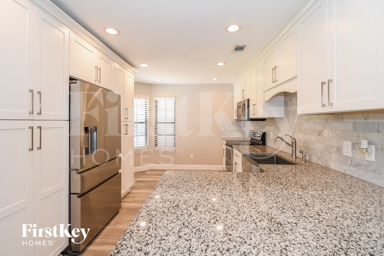 11828 Merganser Way - Photo 7 of 16