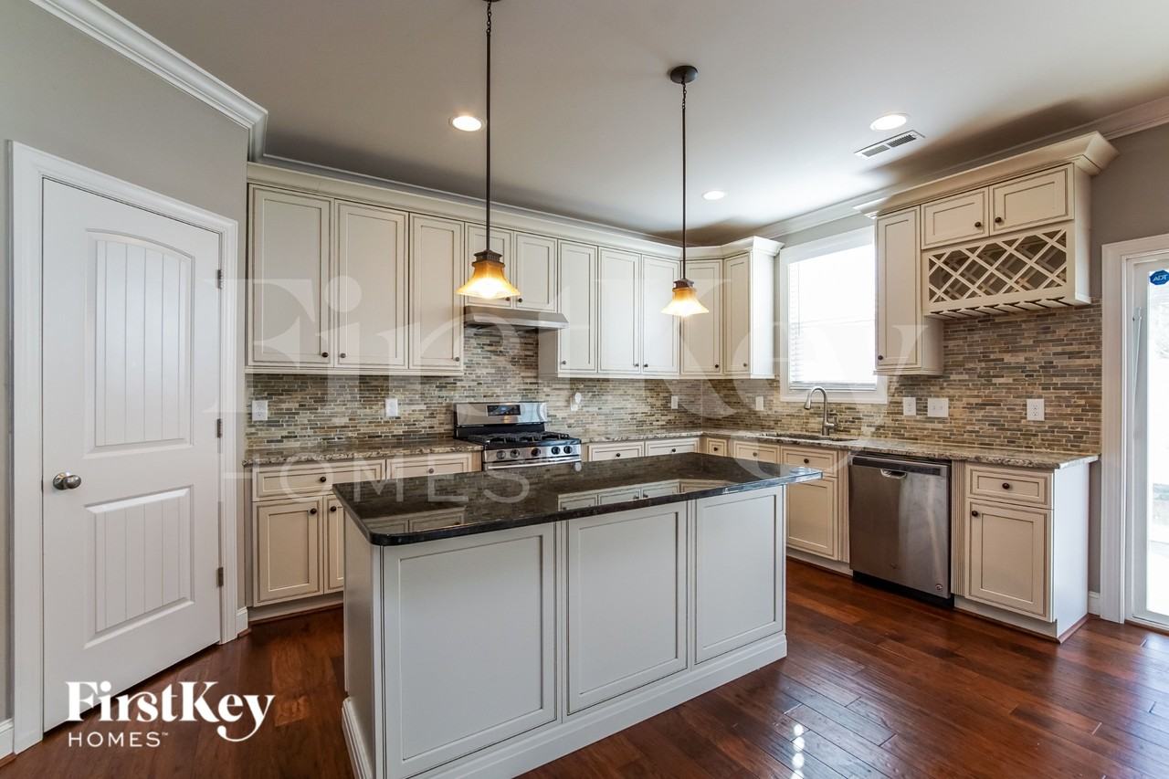 3218 Britmass Dr - Photo 6 of 16