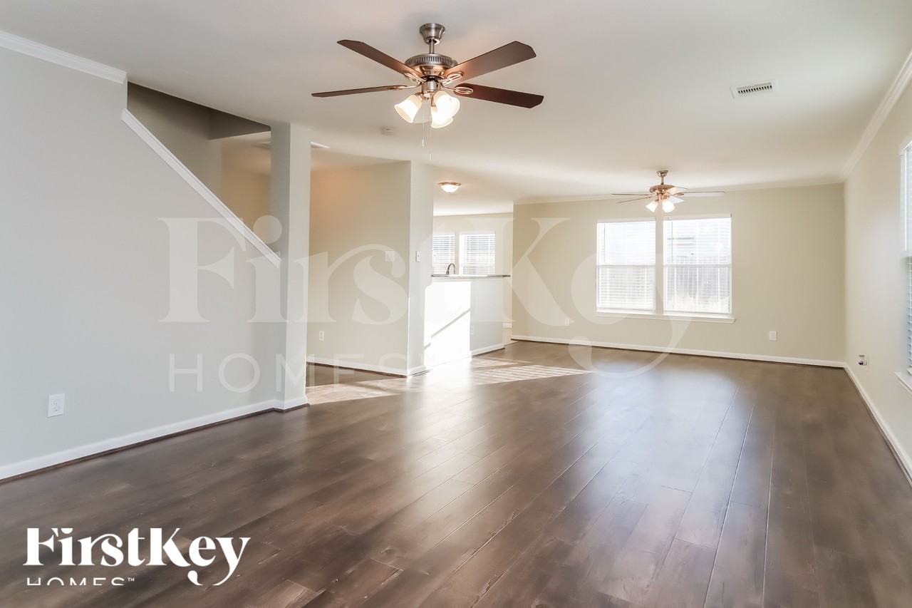 12919 Belmont Legend Ct - Photo 2 of 18