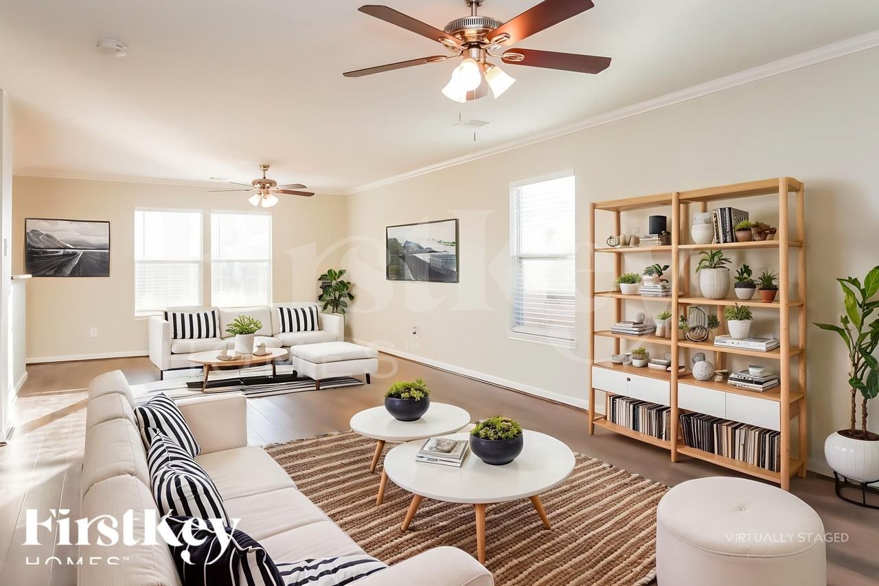 12919 Belmont Legend Ct - Photo 4 of 18