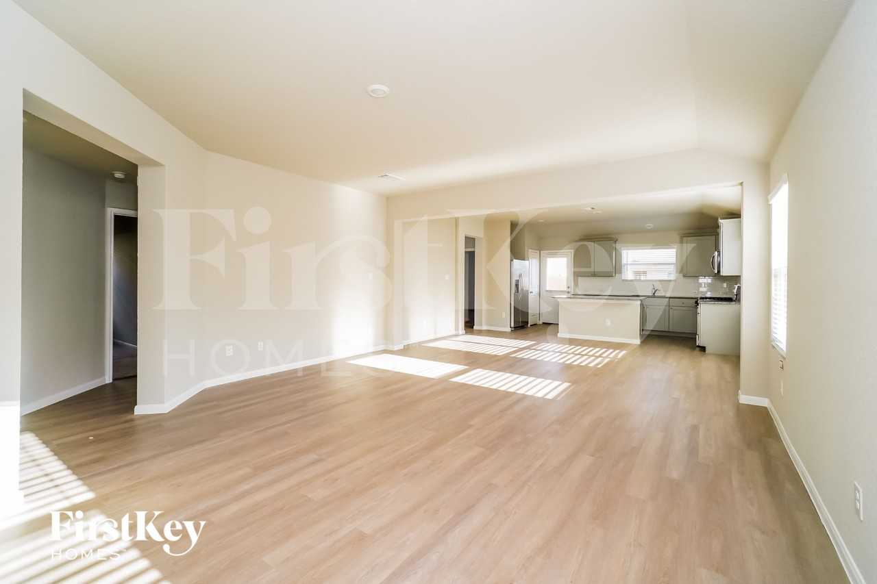 13010 Thyme Way - Photo 5 of 15