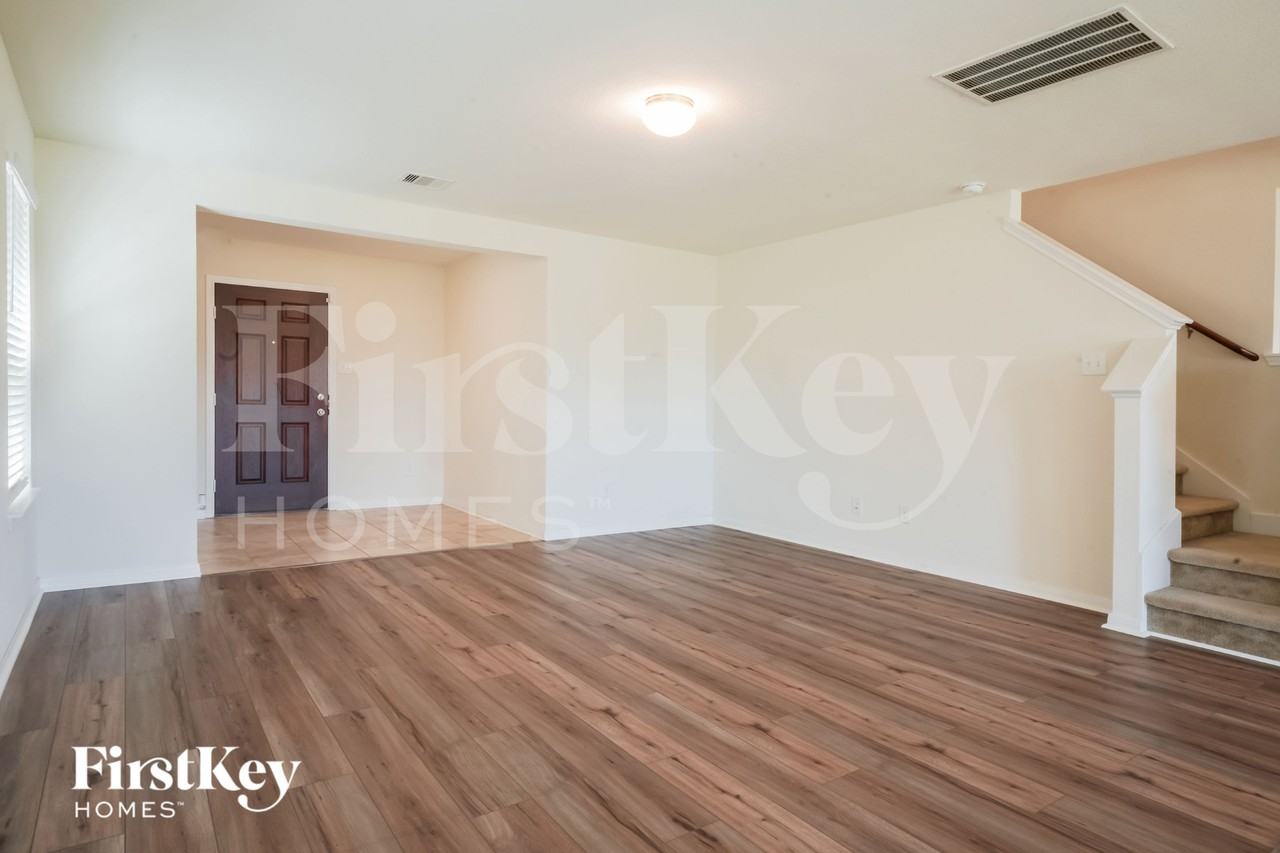 16603 Live Oak Canyon Dr - Photo 4 of 15