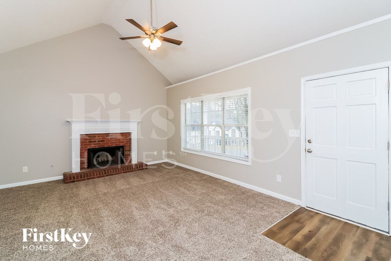 4912 Baker Ridge Pl - Photo 4 of 15