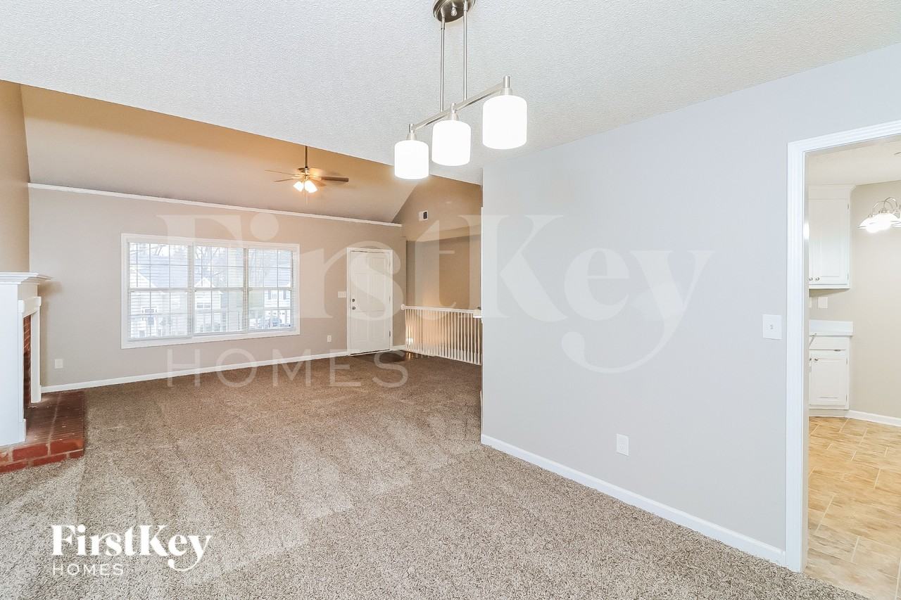 4912 Baker Ridge Pl - Photo 6 of 15