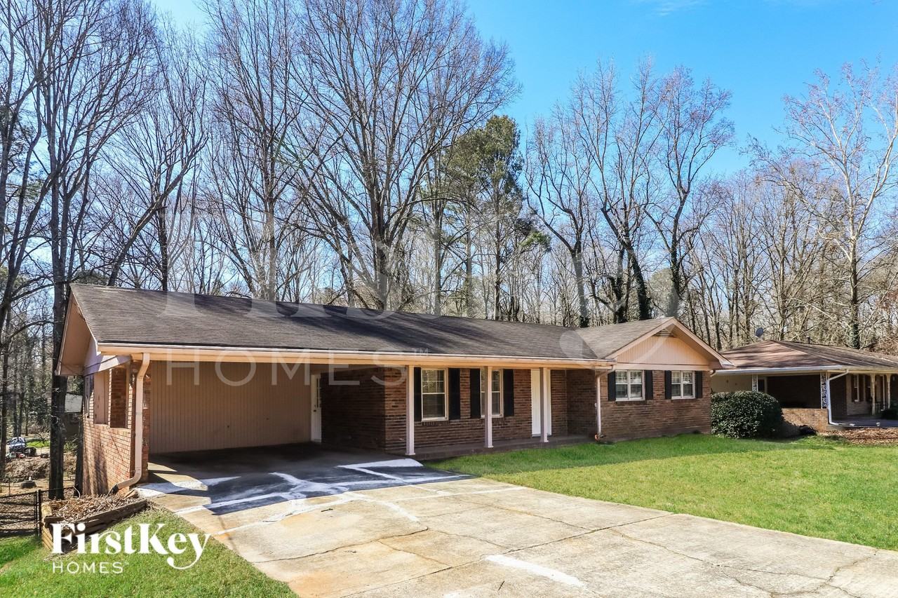 581 Carlouetta Rd Sw - Photo 2 of 18