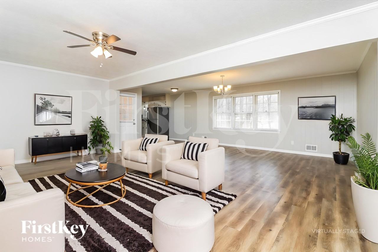 581 Carlouetta Rd Sw - Photo 4 of 18