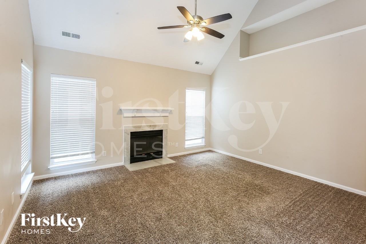 6020 Carriage Oaks Dr - Photo 4 of 16