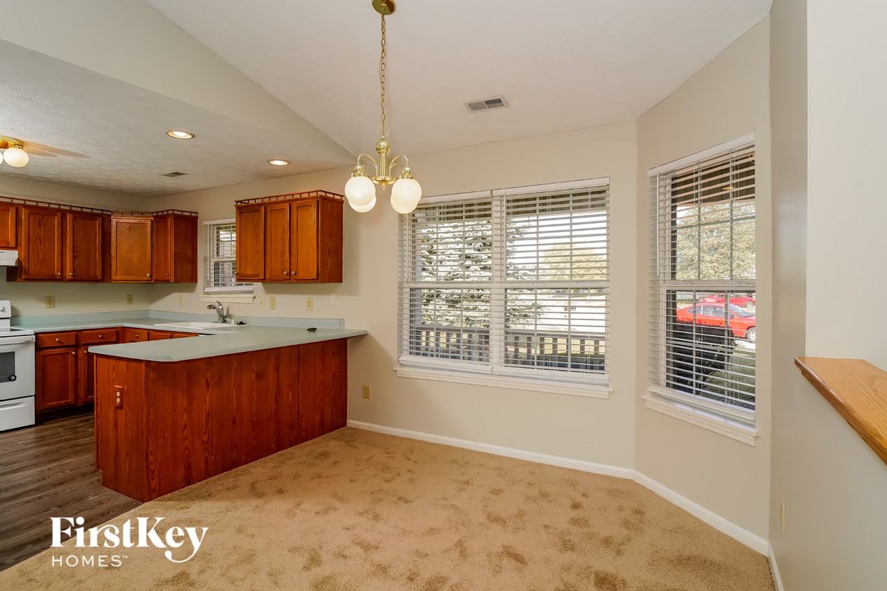 1489 Mimosa Ct - Photo 5 of 15