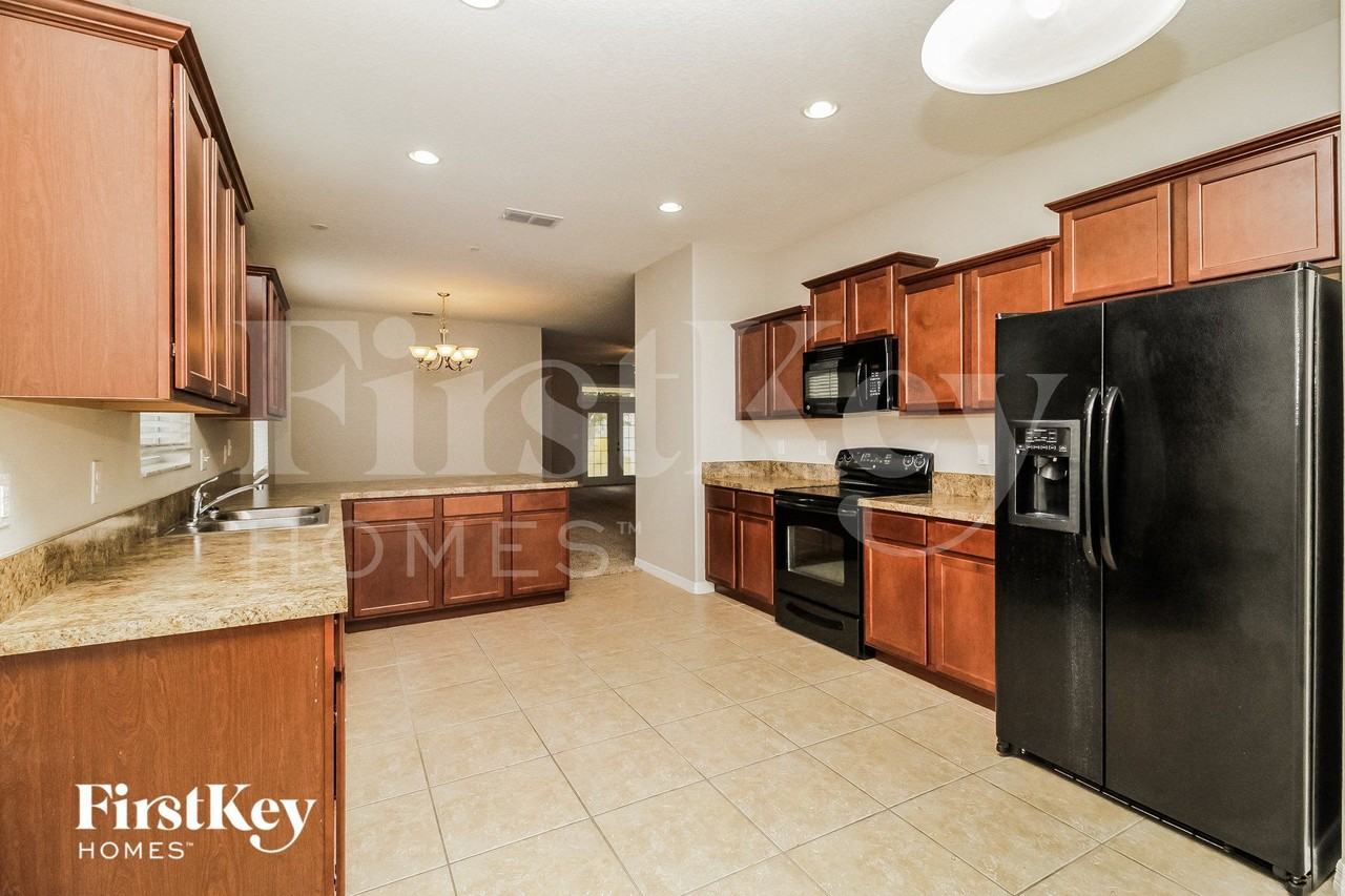 5820 Coquyt Dr - Photo 6 of 15