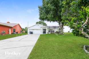 329 Edgewood Ct - Photo 1 of 1