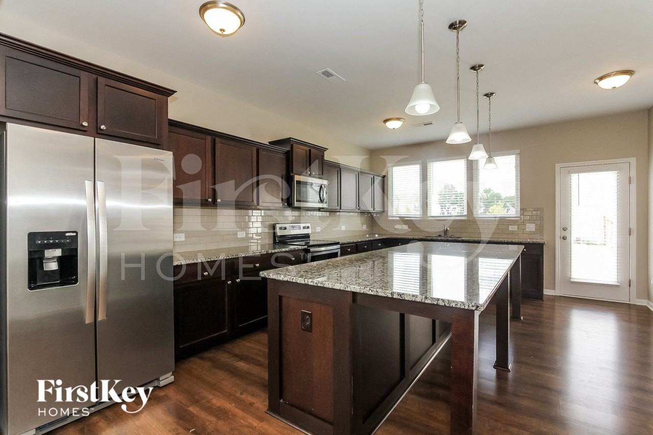 505 Contentment Dr - Photo 4 of 15